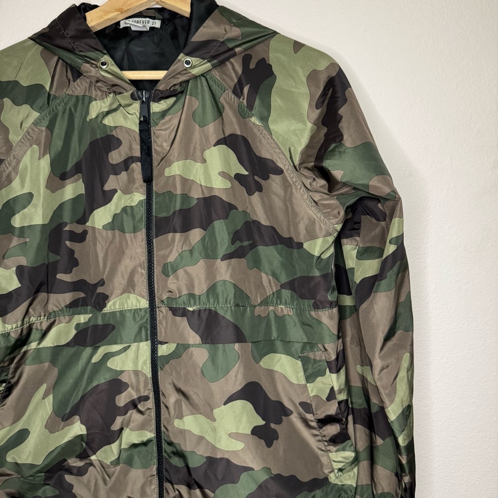 H&M Green Camouflage Windbreaker Jacket
